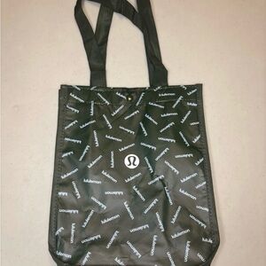 lululemon small reusable shopping tote bag small green